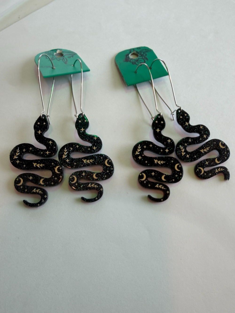 🪡Handmade Earrings 🐍 - Picture 2 of 4